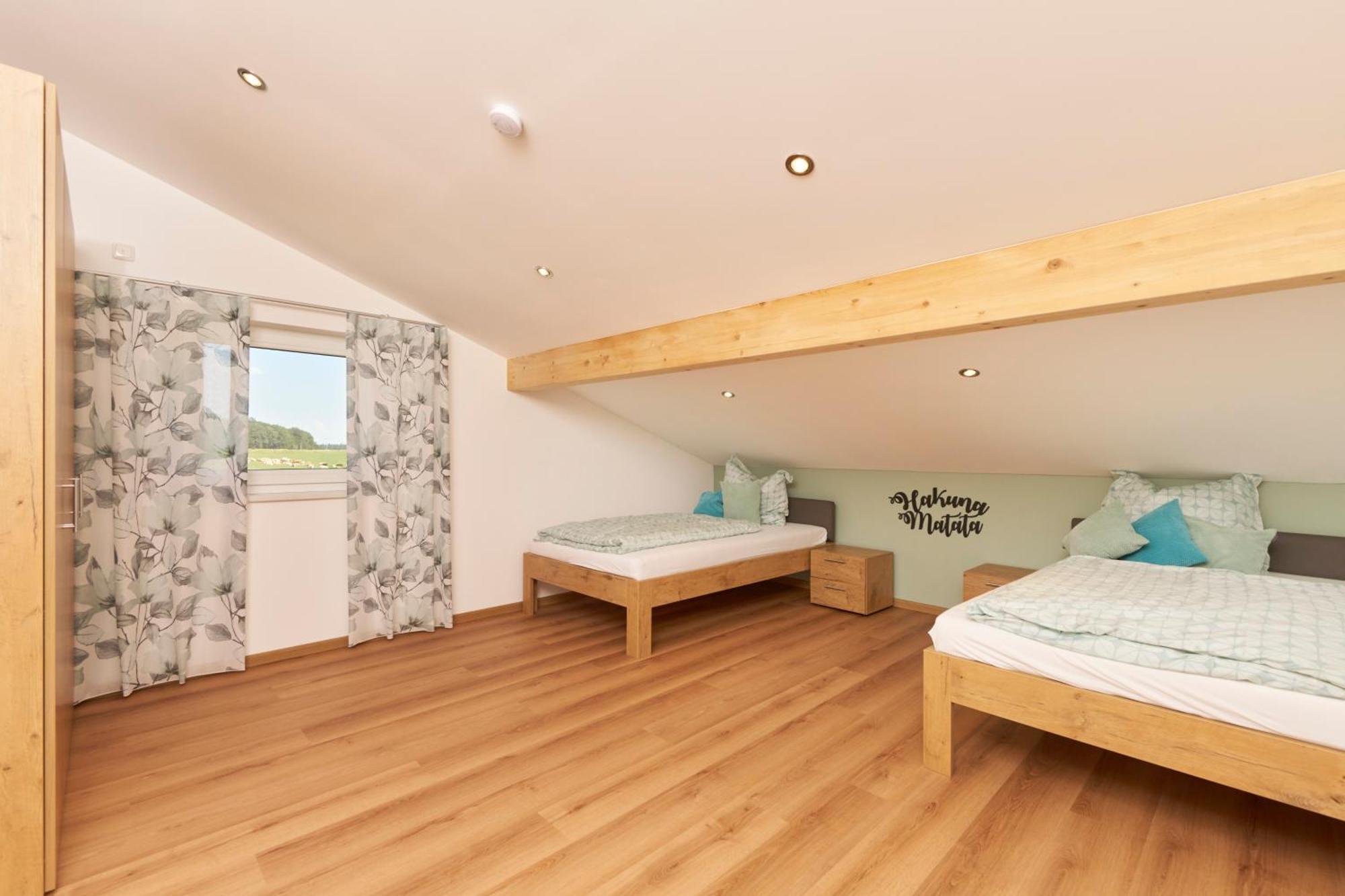 Apartamento Wo Sich Kuh, Fuchs Und Hase Gute Nacht Sagen Wolfsegg Exterior foto